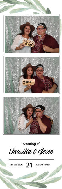 Tausila and Jesse's Wedding | View more photos from the event at gallery.photoboothbillings.com/u/PhotoBoothBillings/Tausila-and-Jesses-Wedding